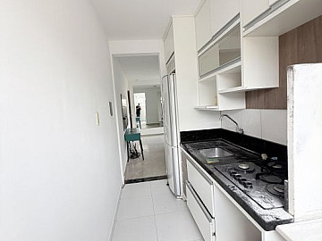 Apartamento no condom�nio Colinas de S�o Paulo