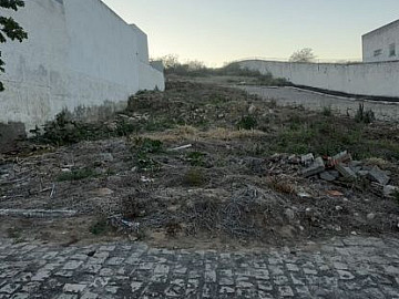 Terreno no condom�nio Raio de Luz